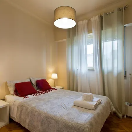 Music House Konukevi 2*