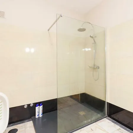 Music House 2* Oporto