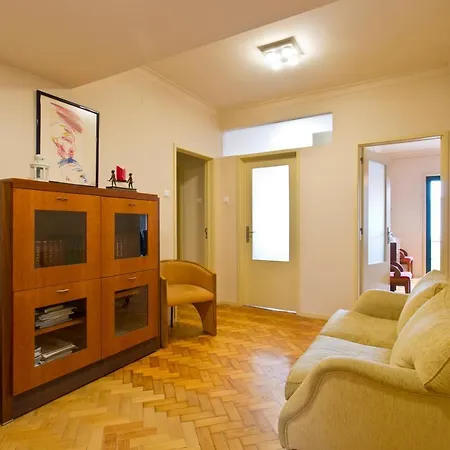 Music House 2* Porto